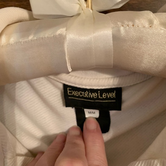 Man’s Crown Royal polo type shirt - Picture 3 of 3